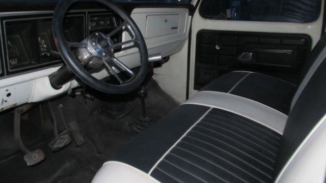 1973 Ford F-250 Custom - photo 3