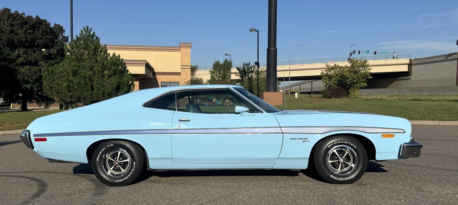 1973 Ford Gran Torino Sport Fastback - photo 2