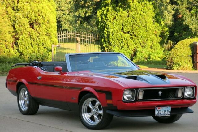 1973 Ford Mustang Red/Black - photo 3