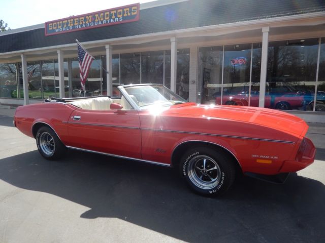 1973 Ford Mustang Convertible Bright red 351 Cleveland A/C 1973 Ford Mustang