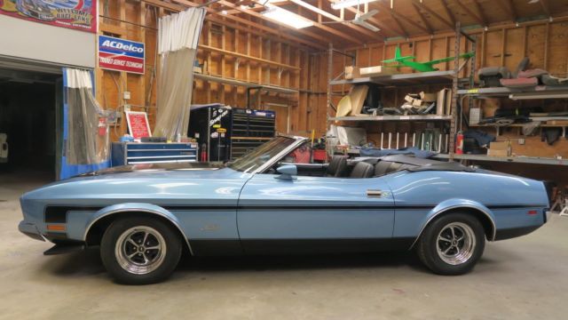 1973 Ford Mustang Convertible! Rebuilt 302 v8! P/S, Power Top! RARE! - photo 3