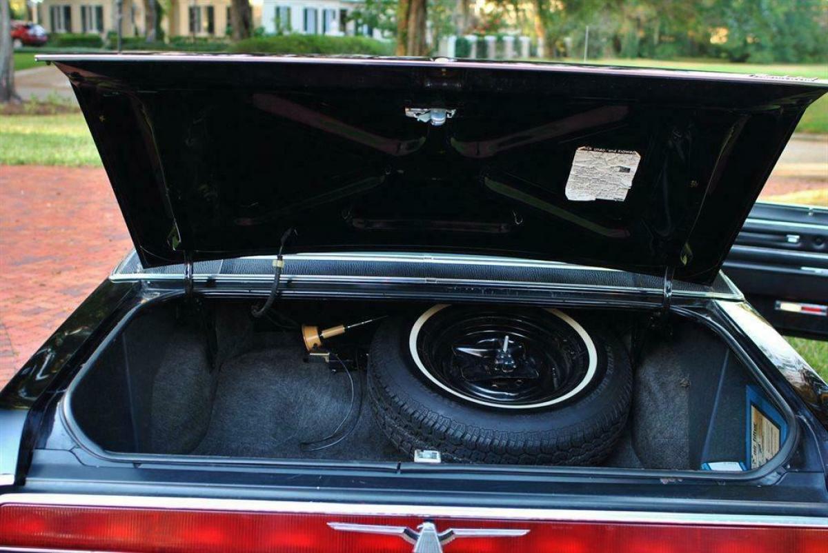 1973 Ford Thunderbird - photo 6