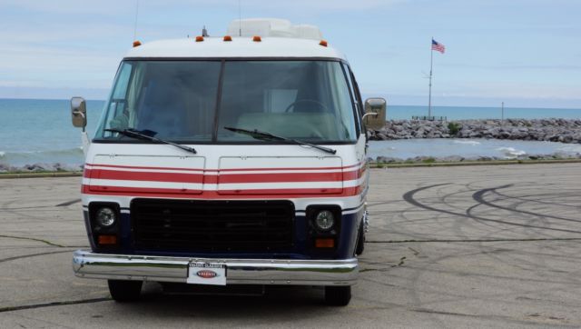 1973 GMC Motorhome - photo 4