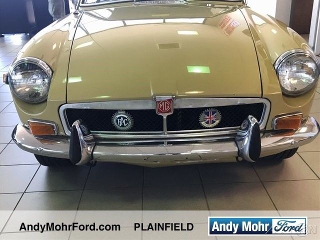 1973 MG GT hatchback - photo 3