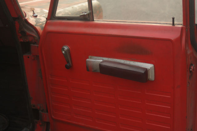 1973 International Harvester 1110 PICKUP TRUCK REGULAR CAB 2-DOOR - photo 10