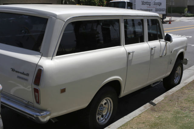 1973 International Harvester Travelall - photo 8