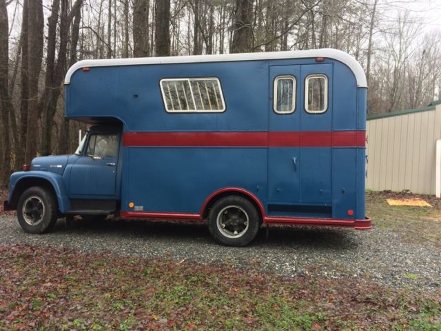 1973 International Loadstar 1600 with Horse box 1973 Other Makes Loadstar 1600