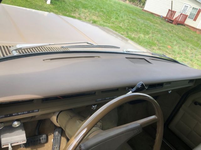1973 International Harvester Travelall CUSTOM0 - photo 13
