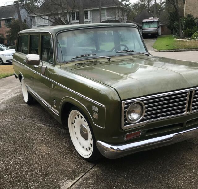 1973 International Harvester Travelall - photo 2