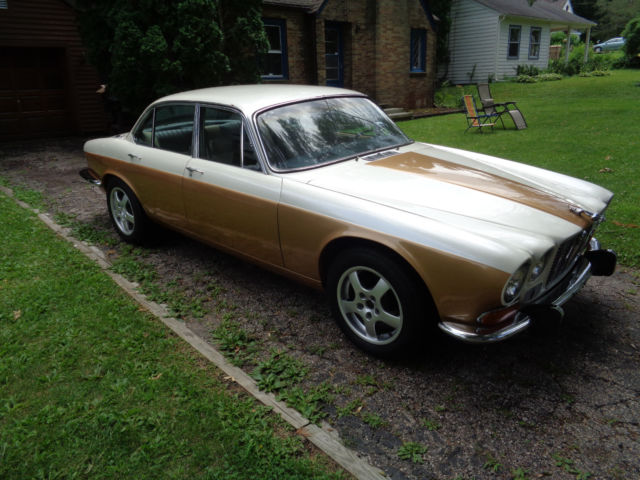 1973 Jaguar XJ6 Base - photo 3