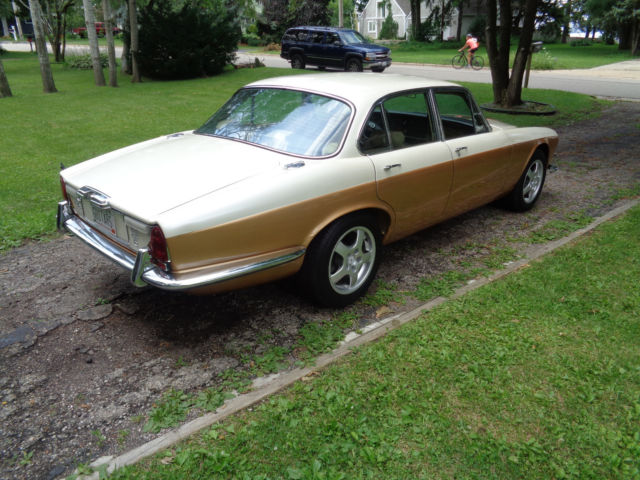 1973 Jaguar XJ6 Base - photo 4
