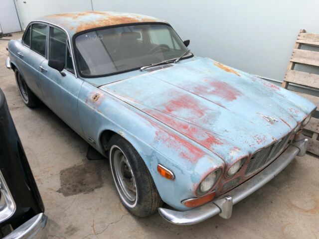 1973 JAGUAR XJ6 RARE SERIES 1 COMPLETE PARTS CAR EARLY CHROME BUMPERS 1973 Jaguar XJ6 Sedan