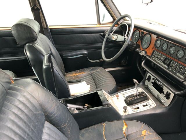 1973 Jaguar XJ6 Sedan - photo 8
