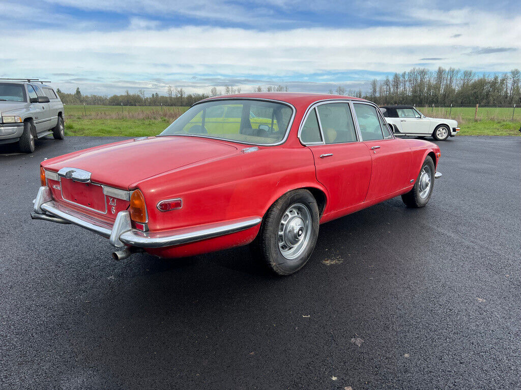 1973 Jaguar XJ6 - photo 9