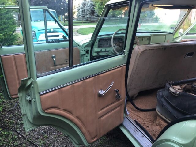 1973 Jeep Wagoneer - photo 8