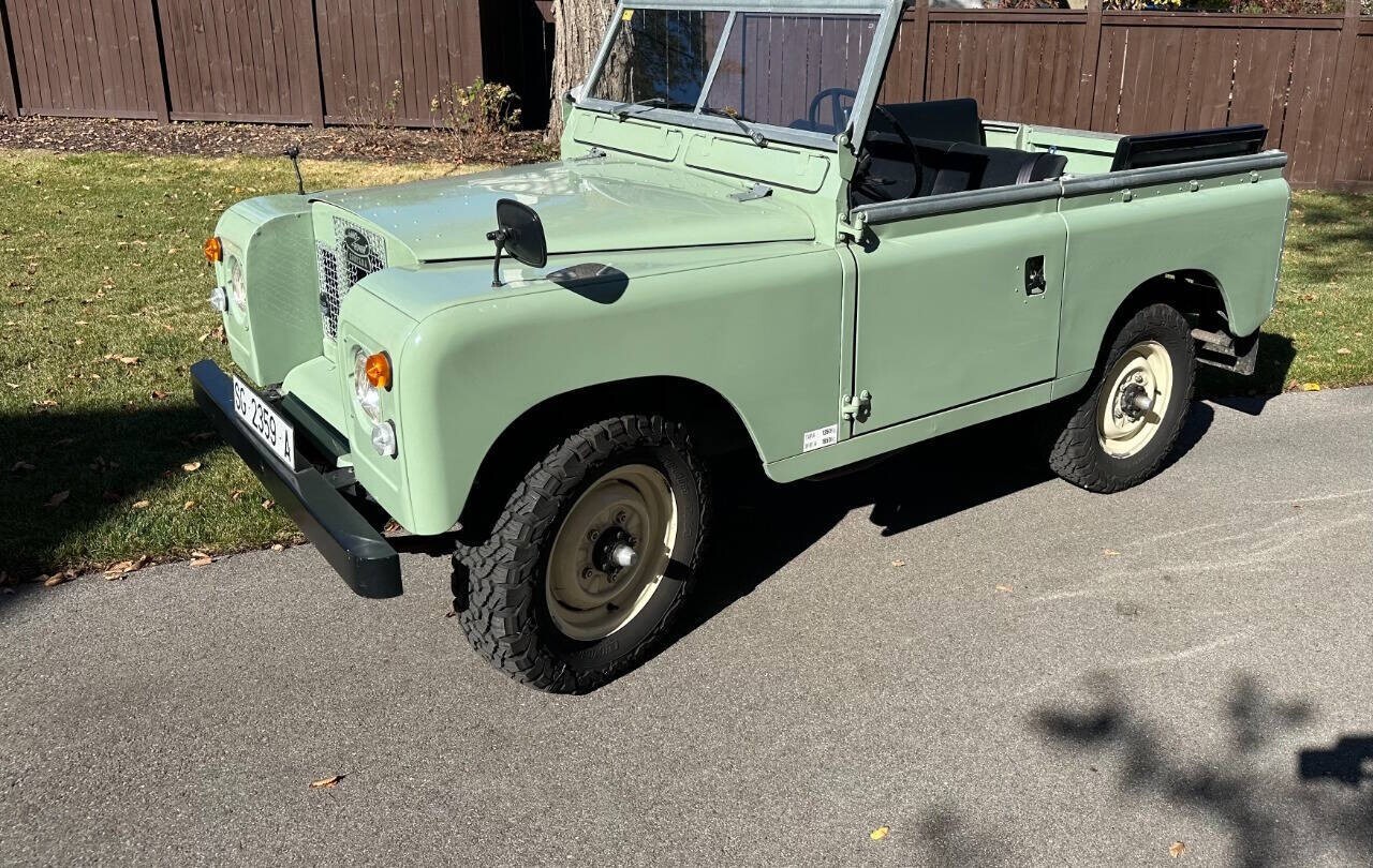 1973 Land Rover Series II 88 SANTANA - photo 2
