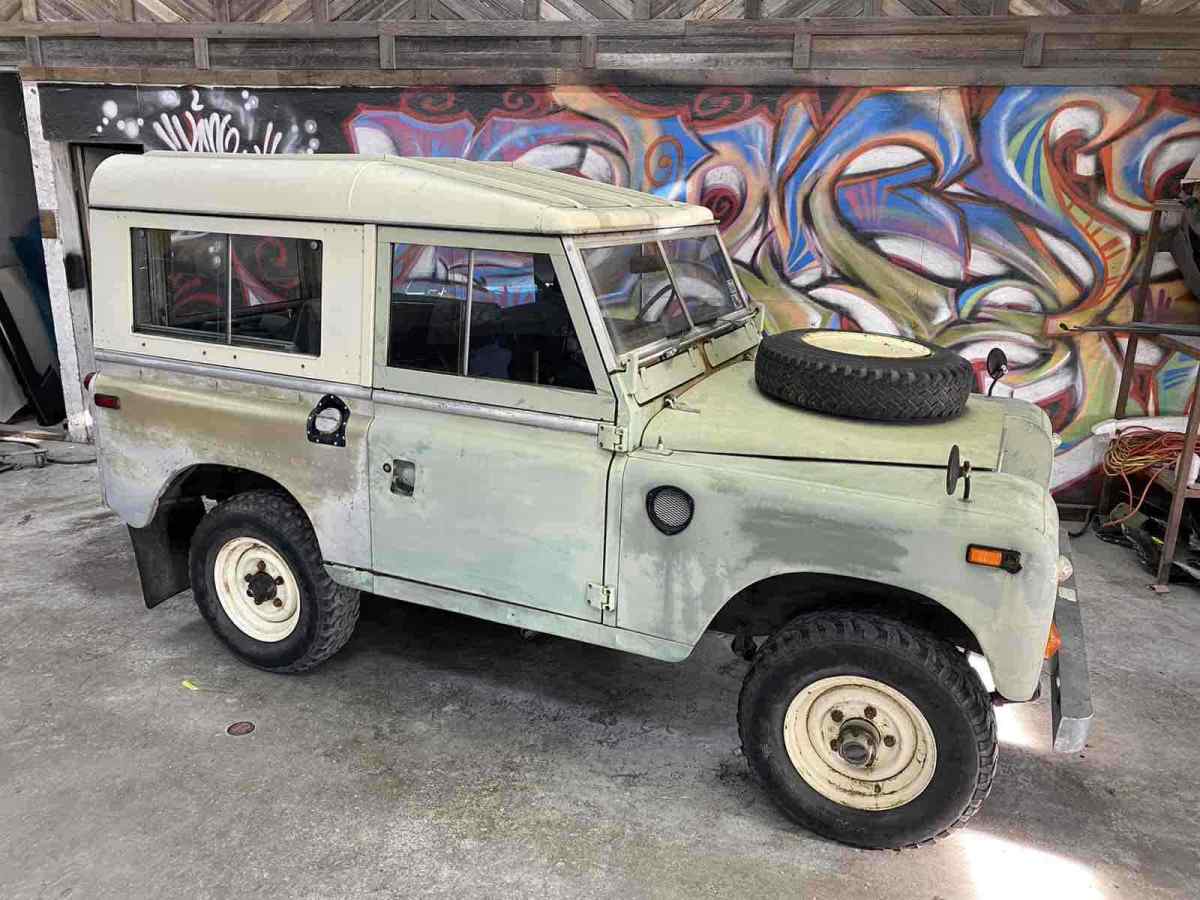 1973 Land Rover Series III Green 4WD Manual 1973 Land Rover Series III