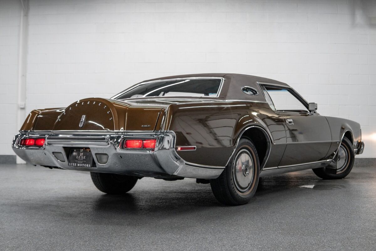 1973 Lincoln Conitnental Mark IV POWER WINDOWS - POWERS SEATS - POWER STEERING - photo 10