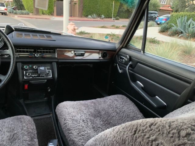 1973 Mercedes-Benz 200-Series - photo 13