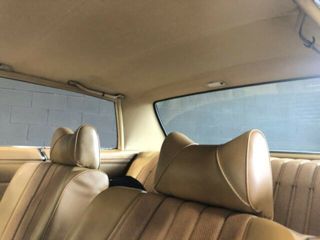 1973 Mercedes-Benz 200-Series COUPE - photo 10
