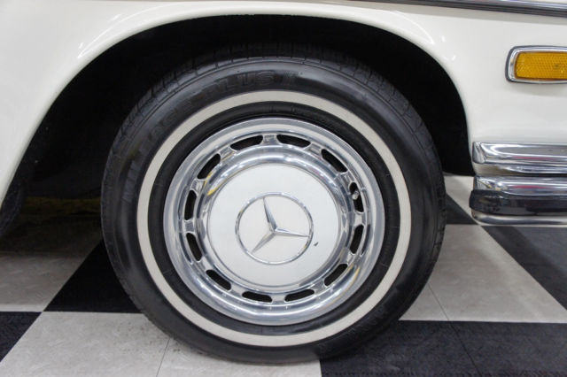 1973 Mercedes-Benz 200-Series - photo 4