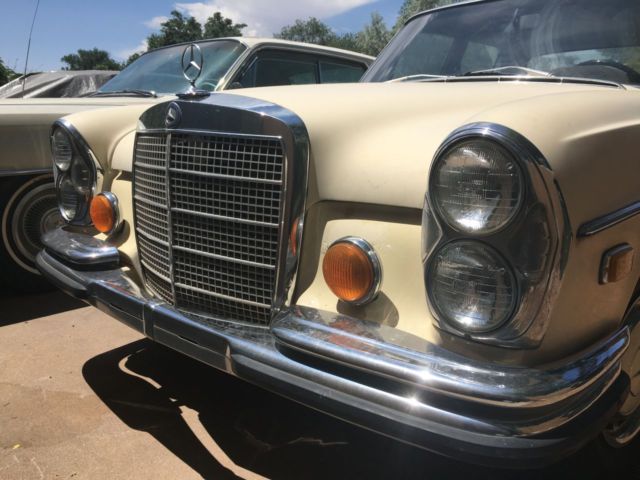 1973 Mercedes-Benz 200-Series - photo 13