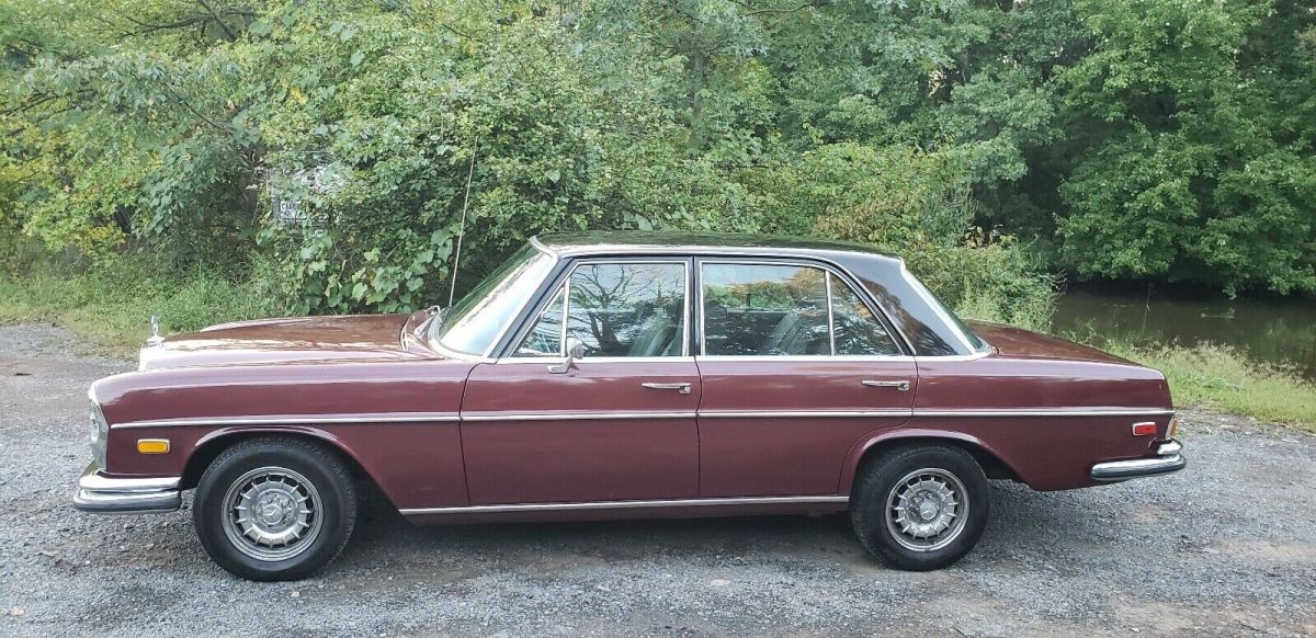 1973 Mercedes-Benz 200-Series - photo 4