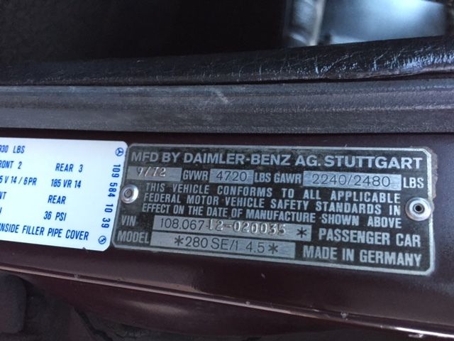 1973 Mercedes-Benz 200-Series W108 in RARE DB 542 Dark Red - photo 10