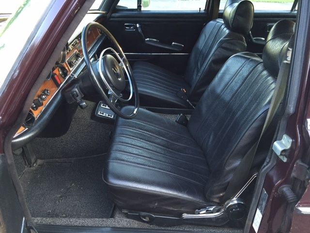 1973 Mercedes-Benz 200-Series W108 in RARE DB 542 Dark Red - photo 6