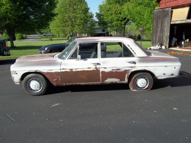 1973 MERCEDES 300 6CYL PROJECT CAR IN KY 1973 Mercedes-Benz 300-Series