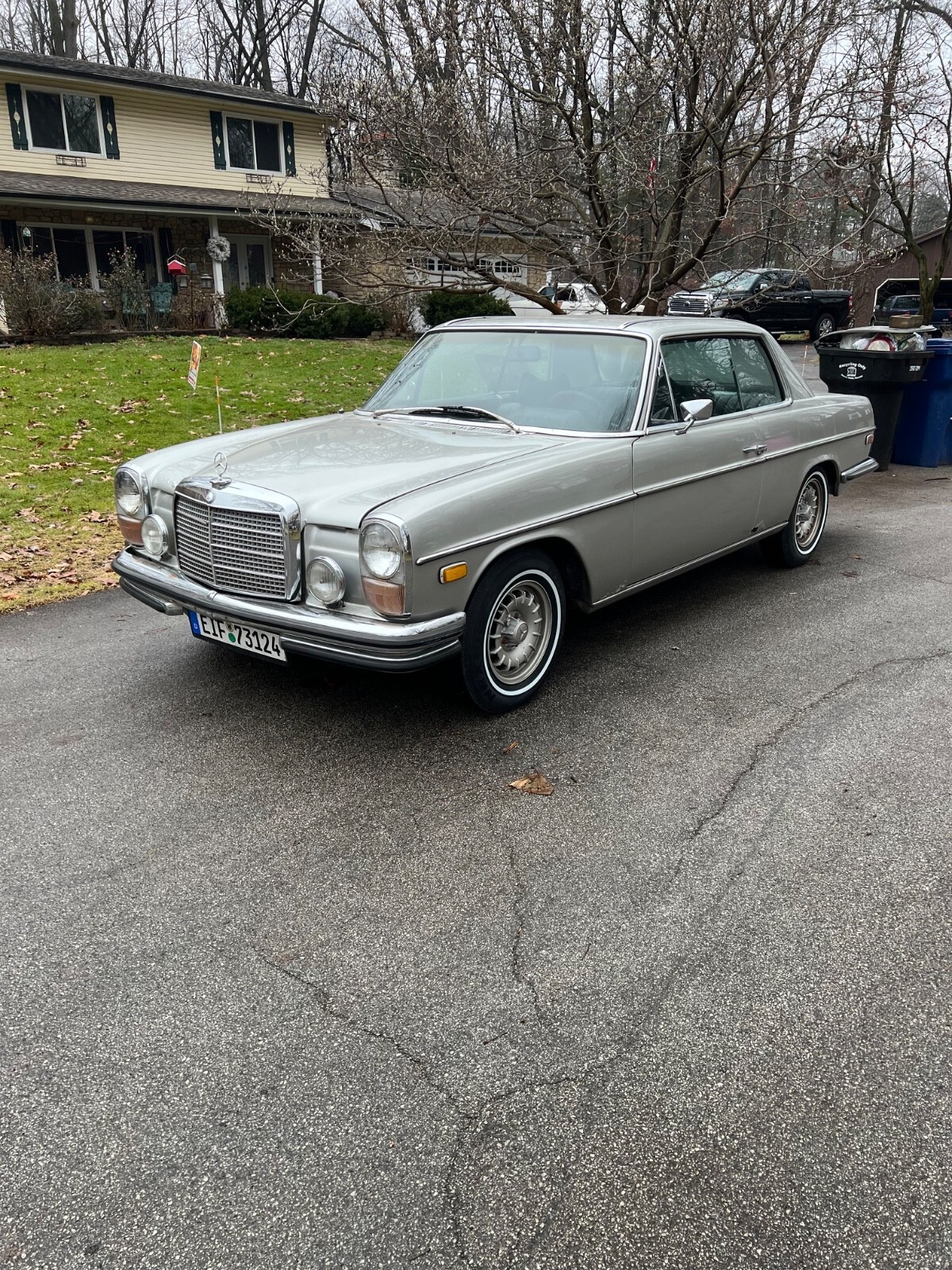 1973 Mercedes-Benz 200-Series - photo 10