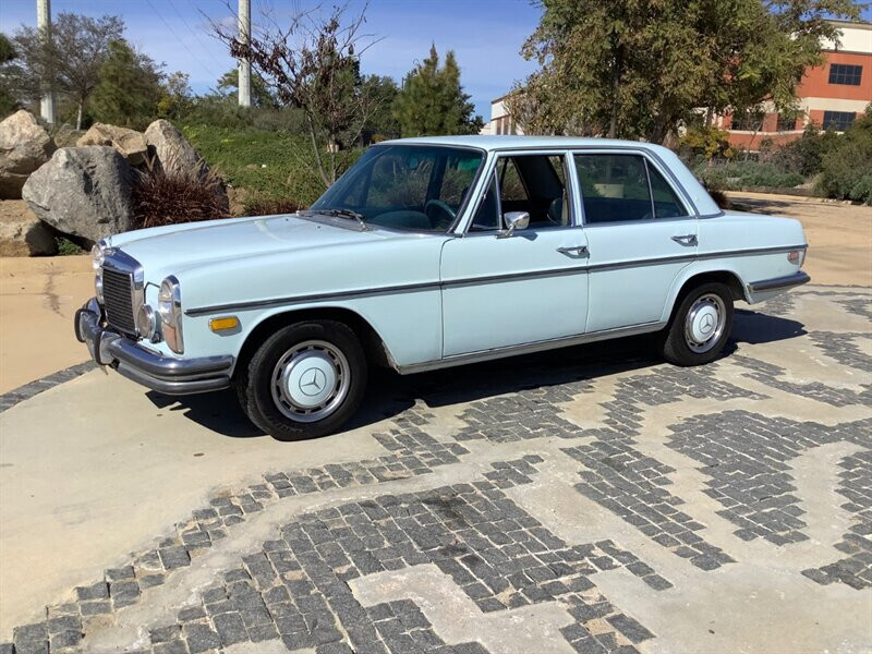 1973 Mercedes-Benz 200-Series 280 4-Door Sedan 1973 Mercedes-Benz 280 s