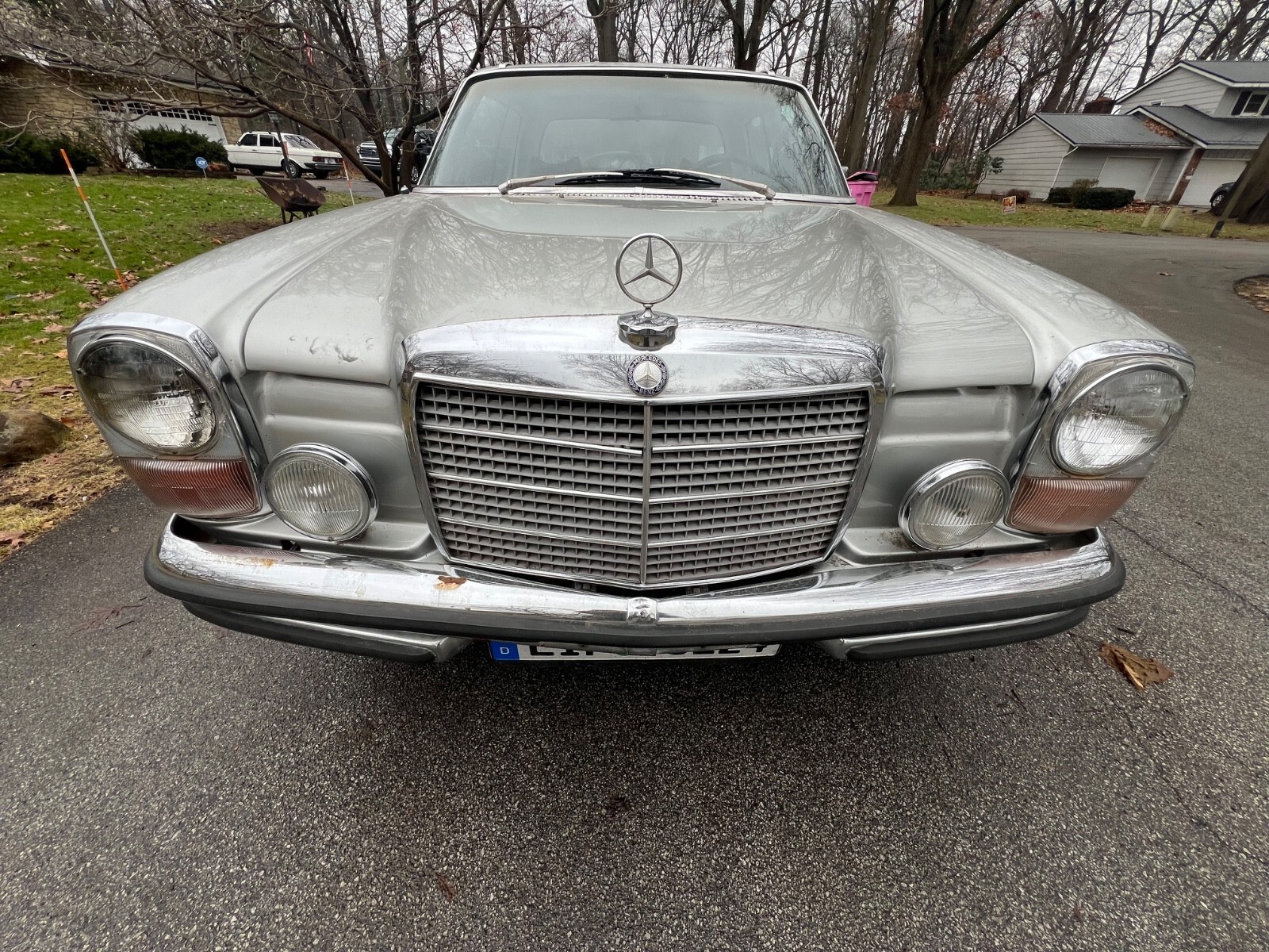 1973 Mercedes-Benz 200-Series - photo 9