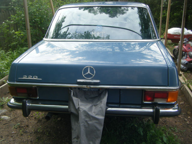 1973 Mercedes-Benz 200-Series 220 - photo 4