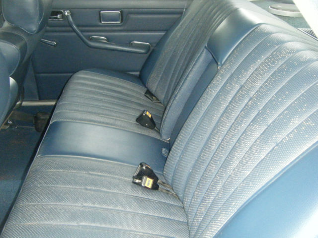 1973 Mercedes-Benz 200-Series 220 - photo 6