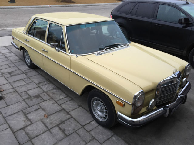 1973 Mercedes-Benz 200-Series 280