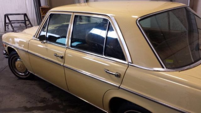 1973 Mercedes-Benz 200-Series 280 - photo 13