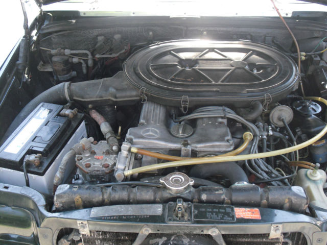 1973 Mercedes-Benz 200-Series - photo 12