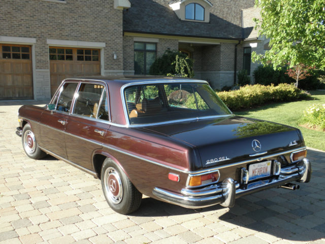 1973 Mercedes-Benz 200-Series - photo 3