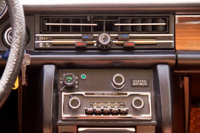 1973 Mercedes-Benz 200-Series - photo 13
