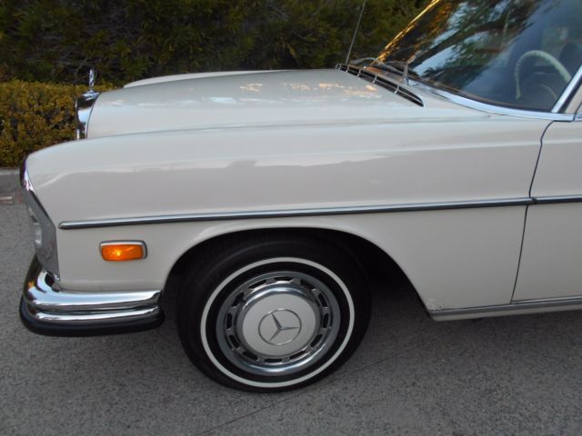 1973 Mercedes-Benz 200-Series - photo 9
