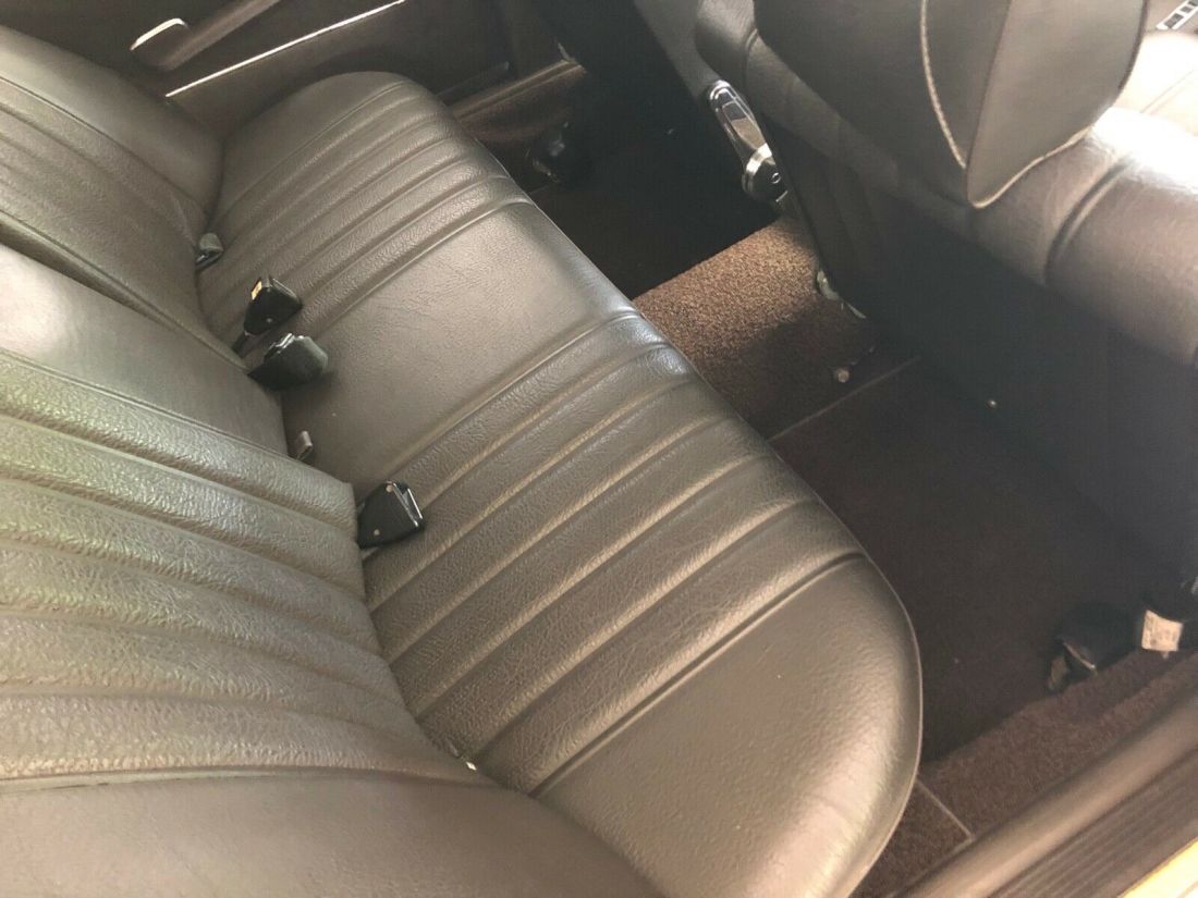 1973 Mercedes-Benz 280se 4.5 fuel injected v8 - photo 6