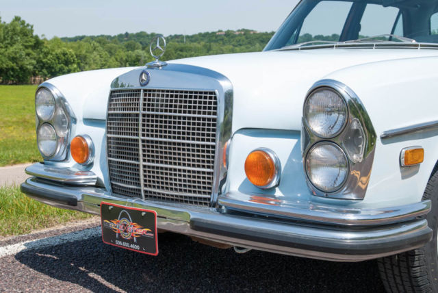 1973 Mercedes-Benz 200-Series 280SE - photo 2