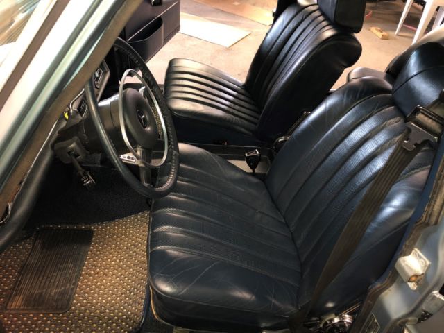 1973 Mercedes-Benz 200-Series - photo 10