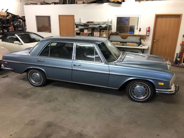 1973 Mercedes-Benz 200-Series - photo 3