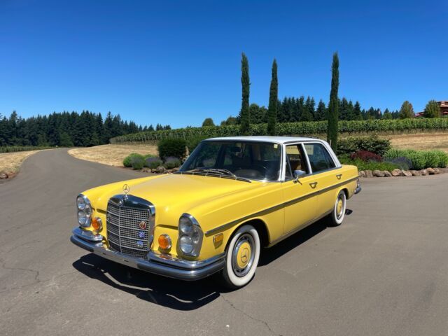 1973 Mercedes-Benz 280SEL Sedan Yellow RWD Automatic 4.5 1973 Mercedes-Benz 280SEL 4.5