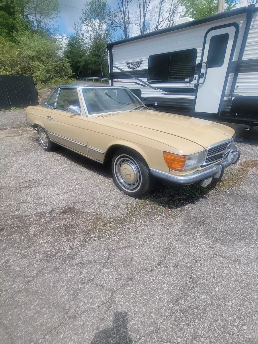 1973 Mercedes-Benz 350SL Sportscar Brown base 1973 Mercedes-Benz 350SL base