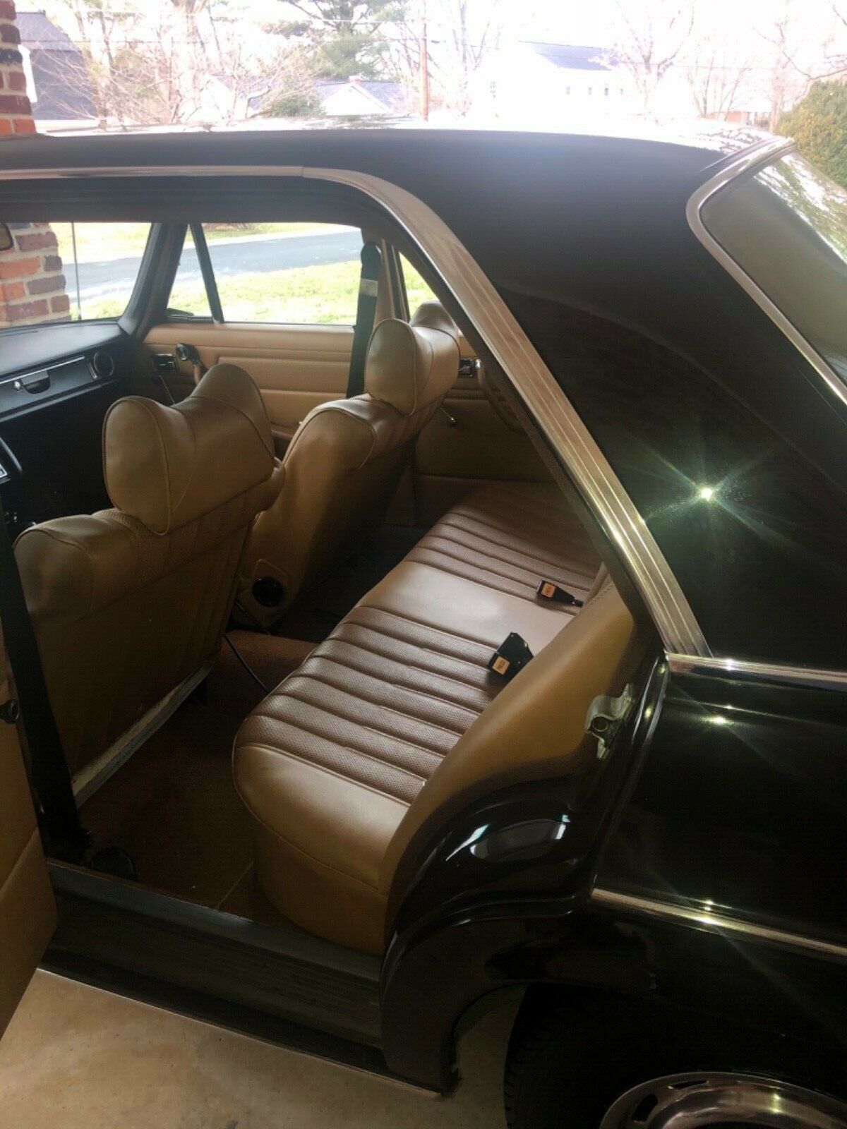 1973 Mercedes-Benz 200-Series - photo 8