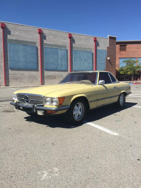 1973 Mercedes-Benz 450SL Base 4.5L 1973 Mercedes-Benz 400-Series