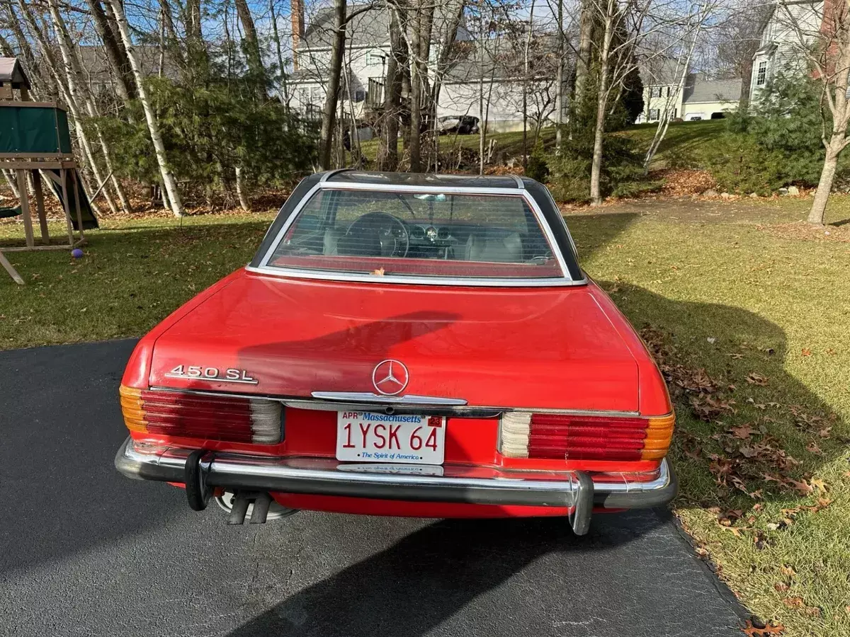 1973 Mercedes-Benz 450sl base 4.5l Hard top and soft top included. 1973 Mercedes-Benz SL-Class